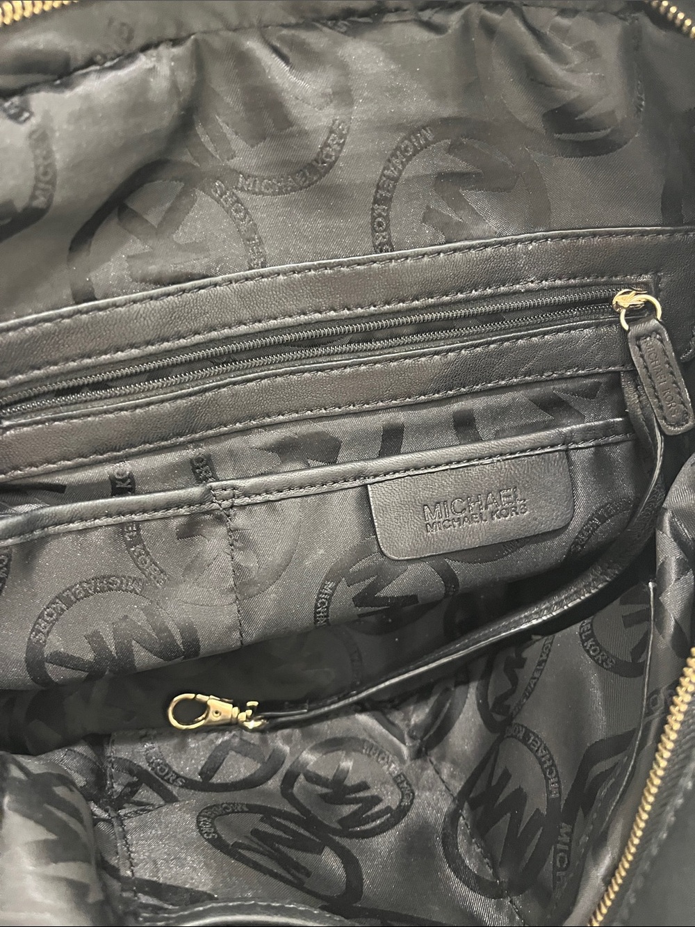 Michael Kors Black Ruched Leather Shoulder Bag with Gold Accents-Edgy Elegance - Picture 5 of 9